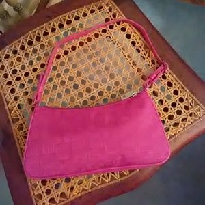 EXPRESS BAG!  DONATED!